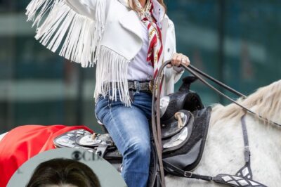 Shania Twain’s “Roll Me On The River”: A Fiery Anthem of Survival, Strength, and Starting Over