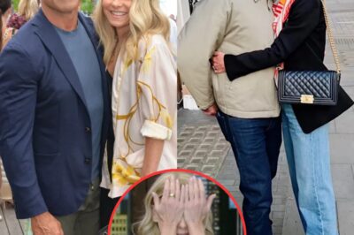 “KELLY RIPA AND MARK CONSUELOS IN CRISIS? SHOCKING ANNOUNCEMENT LEAVES FANS IN TEARS—WHAT IS REALLY GOING ON WITH THEIR FAMILY?” Kelly Ripa and Mark Consuelos have made an unexpected announcement, leaving fans heartbroken and shocked. Is their marriage falling apart? What deep personal issues are they struggling with that have led to this devastating moment? Get the full inside scoop on this emotional rollercoaster—prepare for a shock you didn’t see coming!