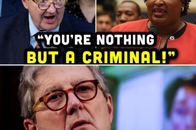 “What did you just say?” – Senator John Kennedy erupts over Stacey Abrams’ divisive remarks, then a shocking ‘hot mic’ moment rocks Congress